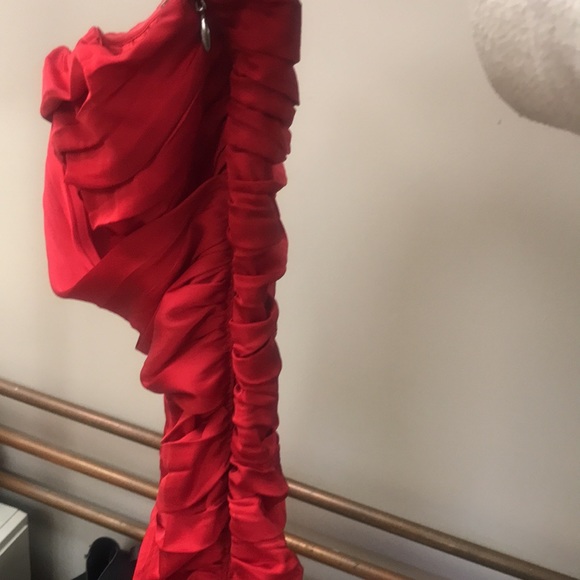 Gorgeous strapless red satin dress from Express - used condition - Picture 4 of 7